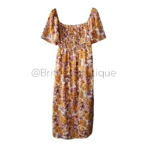 BRAND NEW | Floral Smocked Dress with Puff Sleeves